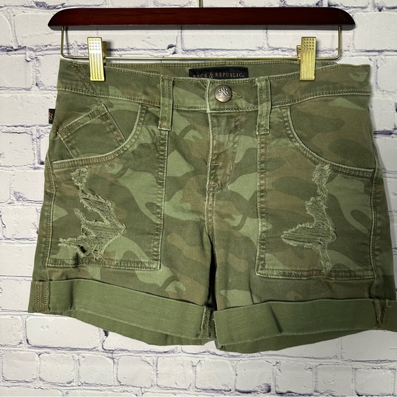 Rock & Republic Pants - Rock & Republic Women's Green Camouflage Cargo Shorts